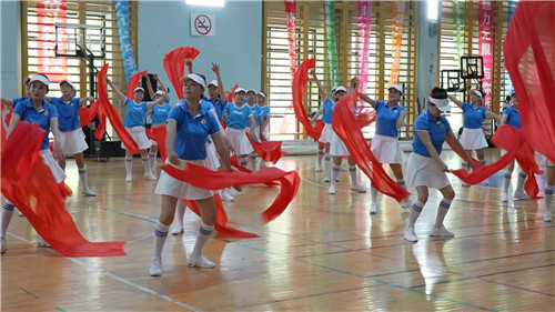 硕成果和文, 半岛晨报, Qj