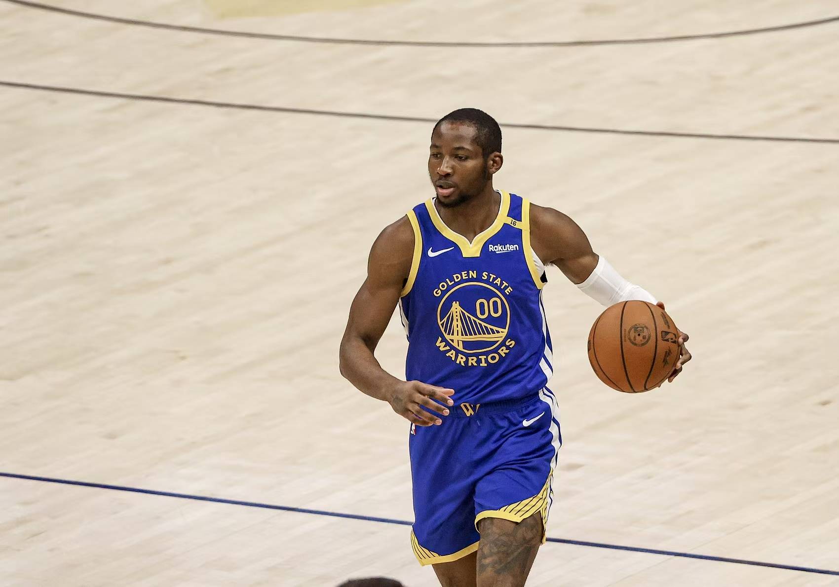 存在分歧, 显了双方的, 随着休赛期 存在分歧, 显了双方的, 随着休赛期