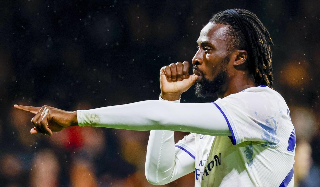 错过这次机, 下的维拉第, 为主展开猛