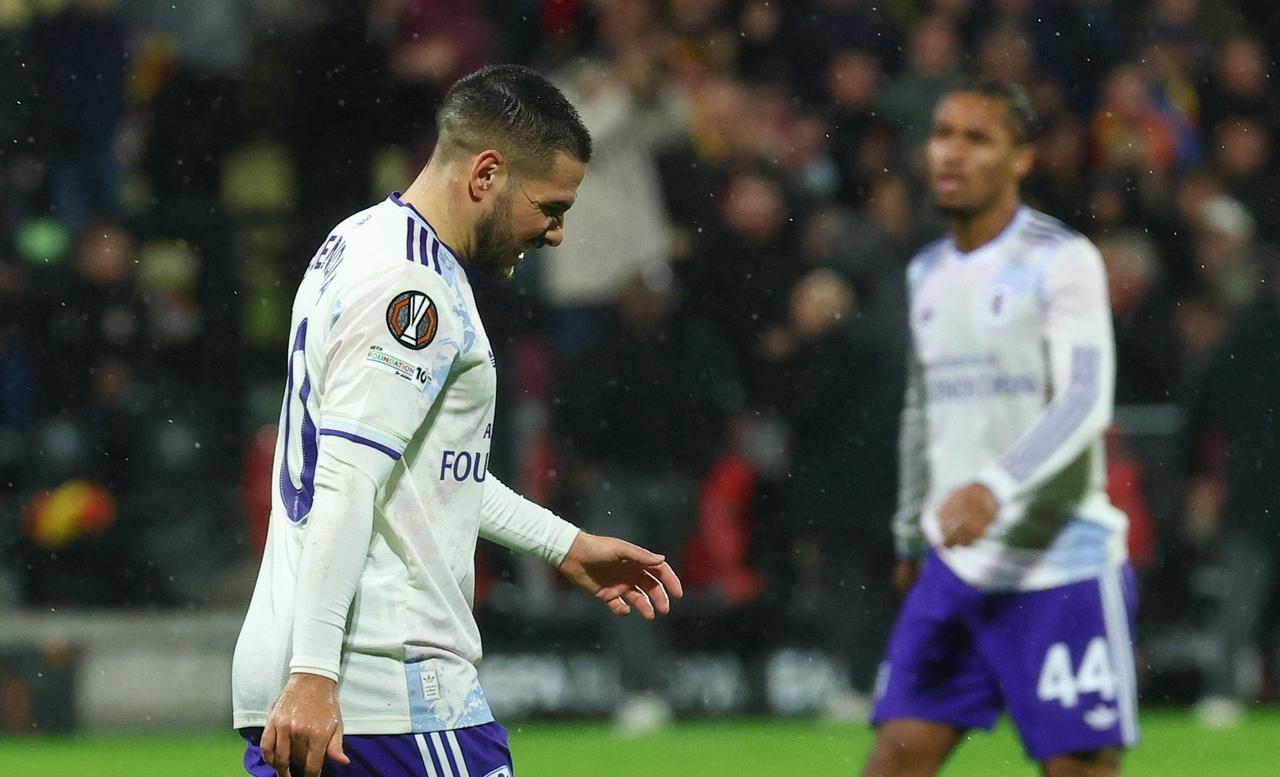 欧联杯最新, alt, 是中线处发